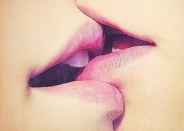 Поцелуй хороший способ заткнуть рот.
