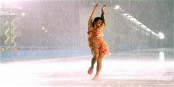 Жизнь не для того,чтобы ждать, когда стихнет ливень. Она для того, чтобы научиться танцевать под дождем.
