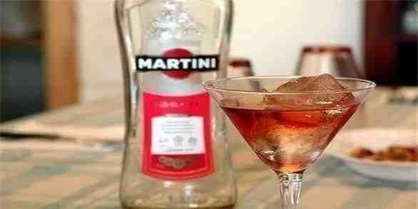 Хочу солнце, море, бутылку Martini и табличку «Да пошли Вы все со своими претензиями"...